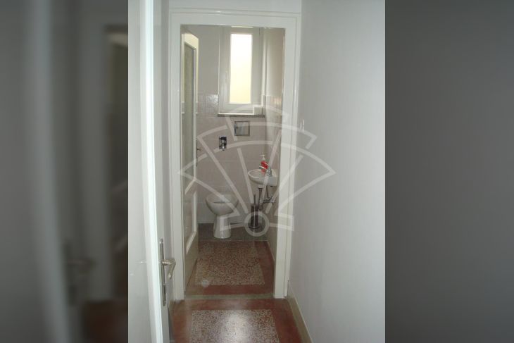 Stan u zgradi, Najam, Rijeka, Istok Stan u zgradi, Najam, Rijeka, Istok