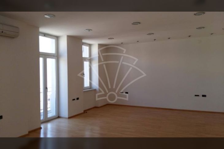 Ured, Najam, Rijeka, Sjever Ured, Najam, Rijeka, Sjever