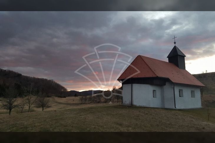 Dvojna, Prodaja, Ravna gora, Stari Laz Dvojna, Prodaja, Ravna gora, Stari Laz
