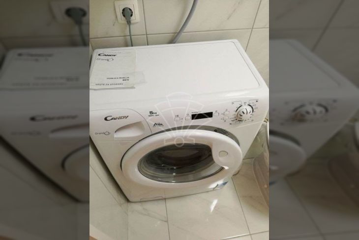 Stan u zgradi, Najam, Rijeka, Zapad
