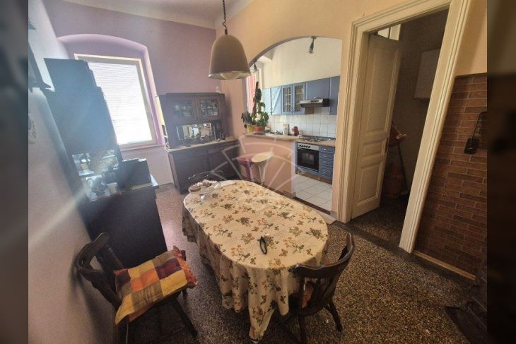 Stan u starijoj zgradi, Prodaja, Rijeka, Istok Stan u starijoj zgradi, Prodaja, Rijeka, Istok
