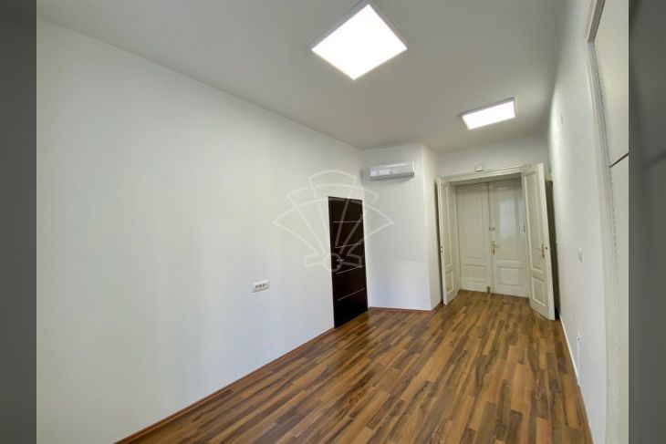 Ured, Najam, Rijeka, Centar