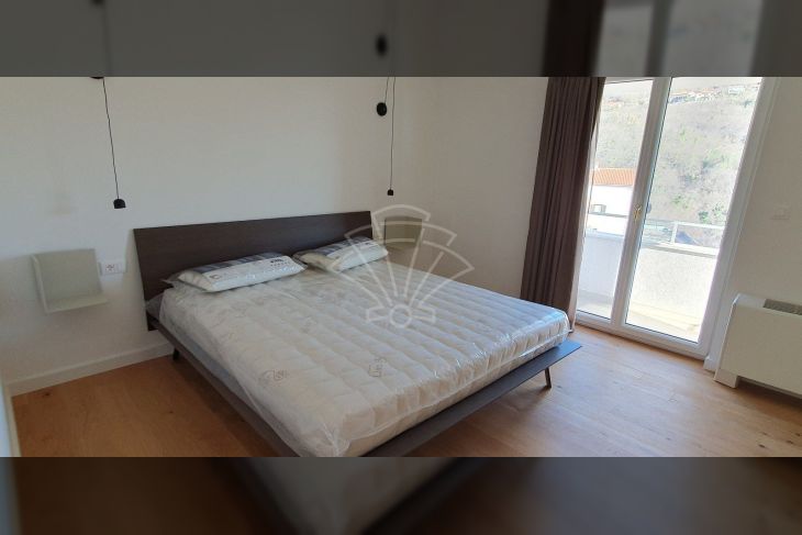 Vila, Najam, Opatija - Okolica, Poljane Vila, Najam, Opatija - Okolica, Poljane