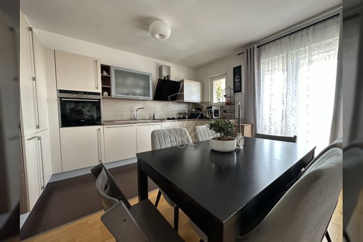 Stan u zgradi, Prodaja, Viškovo, Viškovo