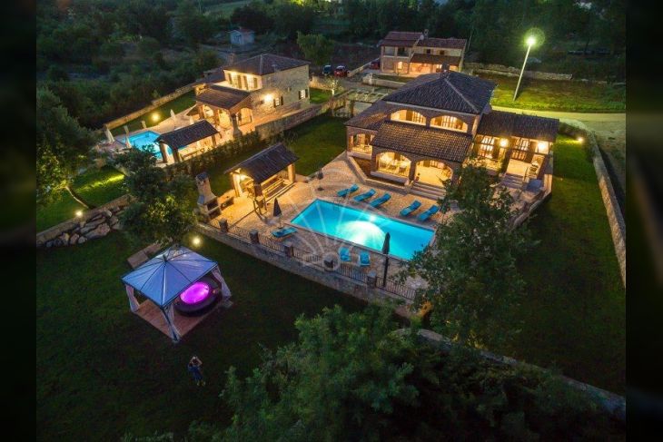 Vila, Prodaja, Višnjan, Kurjavići