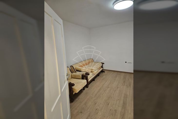 Dvojna kuća, Prodaja, Fužine, Vrata