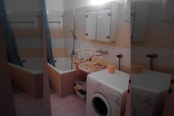 Stan u zgradi, Najam, Rijeka, Zapad