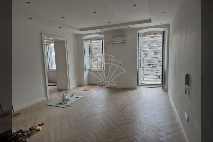 Ured, Najam, Rijeka, Centar