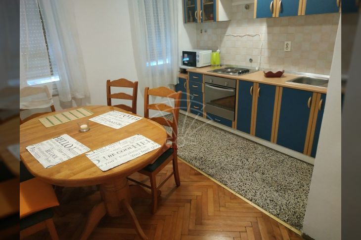 Stan u zgradi, Najam, Rijeka, Zapad