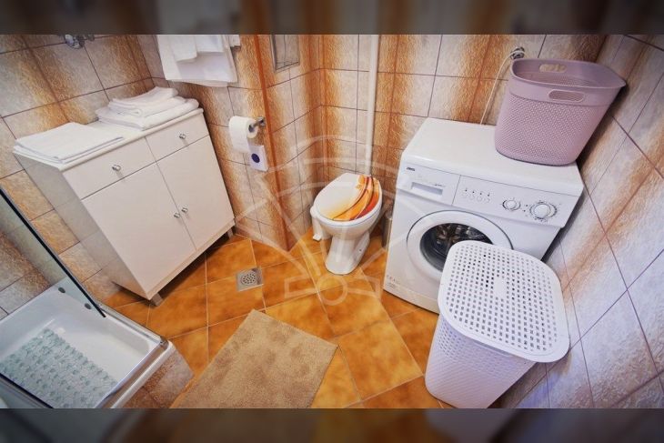 Stan u zgradi, Najam, Rijeka, Istok Stan u zgradi, Najam, Rijeka, Istok