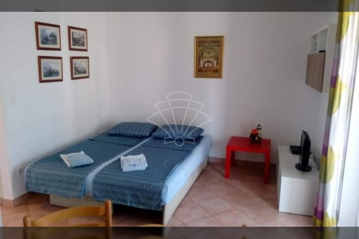 Samostojeća kuća, Prodaja, Poreč, Kukci
