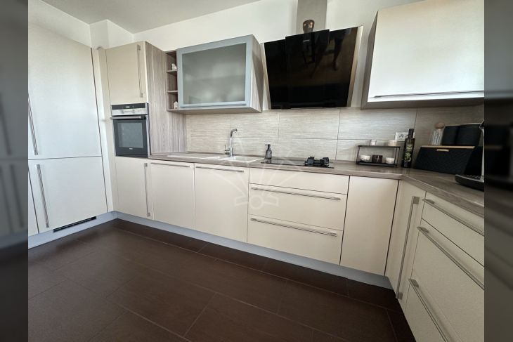 Stan u zgradi, Prodaja, Viškovo, Viškovo