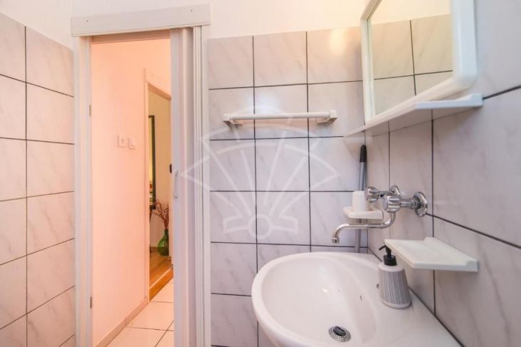 Samostojeća kuća, Najam, Malinska-dubašnica, Milovčići