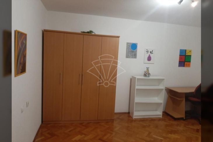 Stan u zgradi, Najam, Rijeka, Zapad