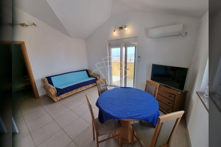 Apartmanska kuća, Prodaja, Omišalj, Omišalj