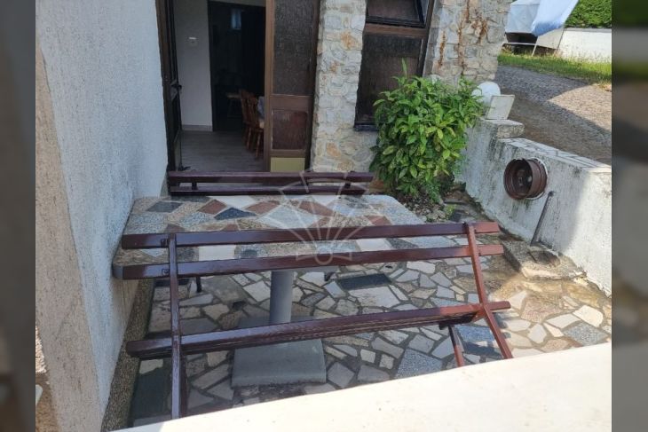 Stan u zgradi, Prodaja, Malinska-dubašnica, Porat