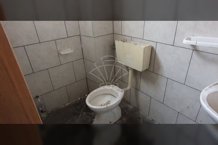 Hala, Najam, Rijeka, Zapad Hala, Najam, Rijeka, Zapad