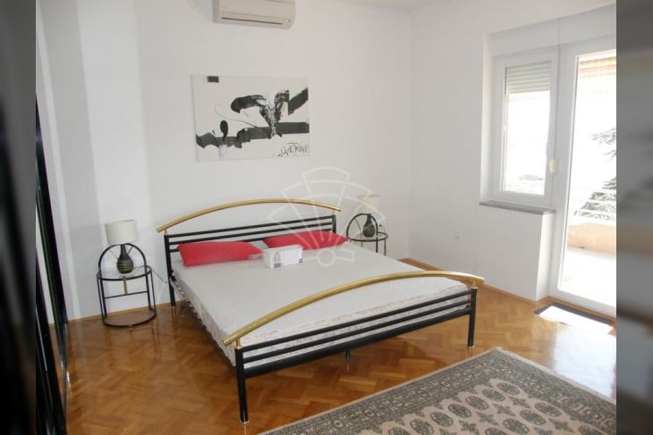 Stan u zgradi, Najam, Rijeka, Istok Stan u zgradi, Najam, Rijeka, Istok