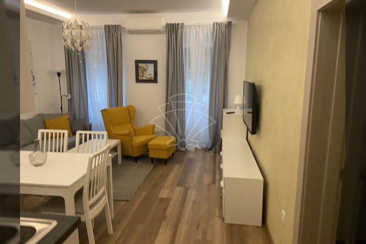 Stan u zgradi, Najam, Rijeka, Centar