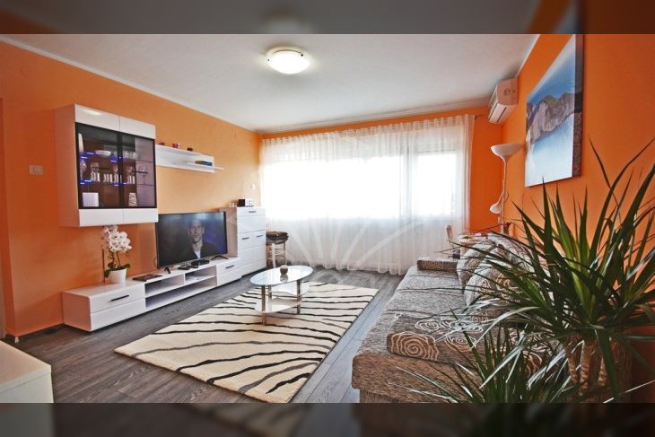 Stan u zgradi, Najam, Rijeka, Istok Stan u zgradi, Najam, Rijeka, Istok