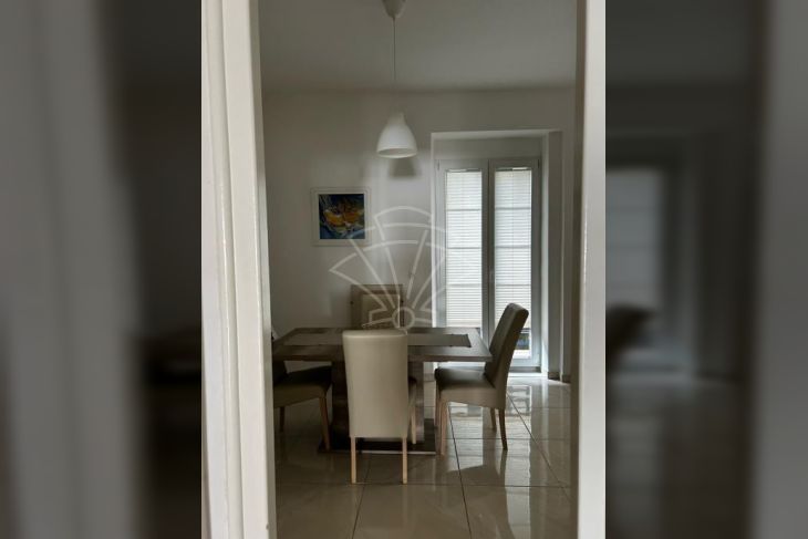 Stan u starijoj zgradi, Prodaja, Rijeka, Istok