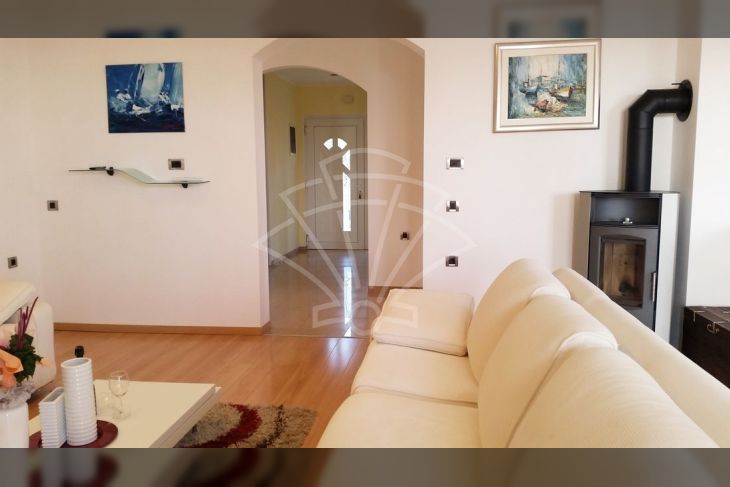 Stan u kući, Prodaja, Opatija - Okolica, Ičići Stan u kući, Prodaja, Opatija - Okolica, Ičići