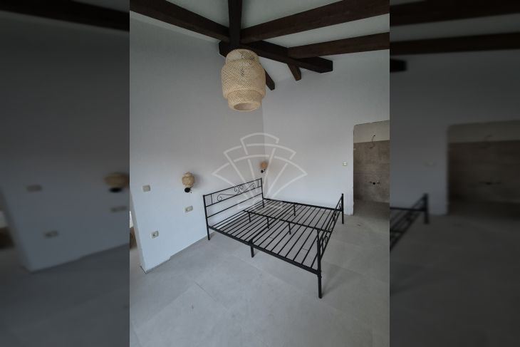 Vila, Prodaja, Tinjan, Tinjan