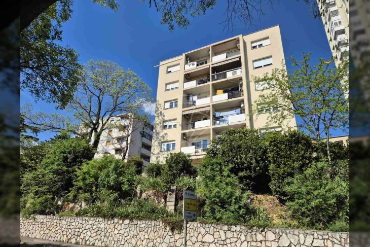 Stan u zgradi, Prodaja, Rijeka, Istok