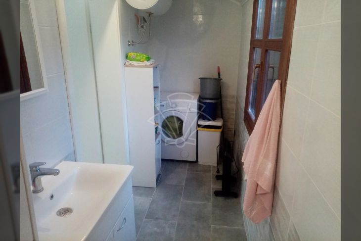Stan u kući, Prodaja, Rijeka, Istok