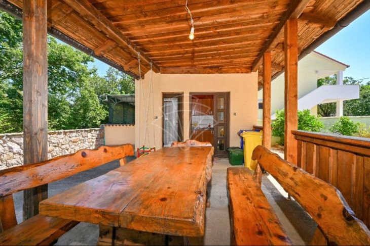 Apartmanska kuća, Prodaja, Malinska-dubašnica, Milovčići Apartmanska kuća, Prodaja, Malinska-dubašnica, Milovčići