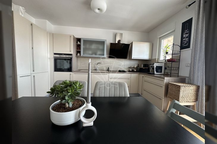 Stan u zgradi, Prodaja, Viškovo, Viškovo