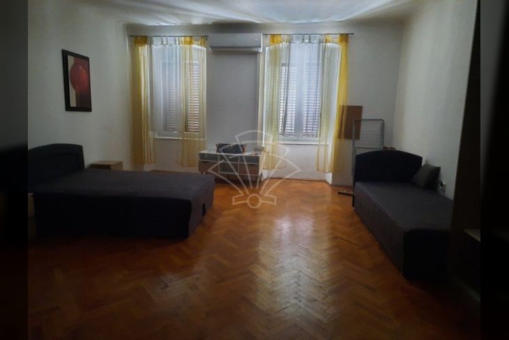 Stan u zgradi, Najam, Rijeka, Centar