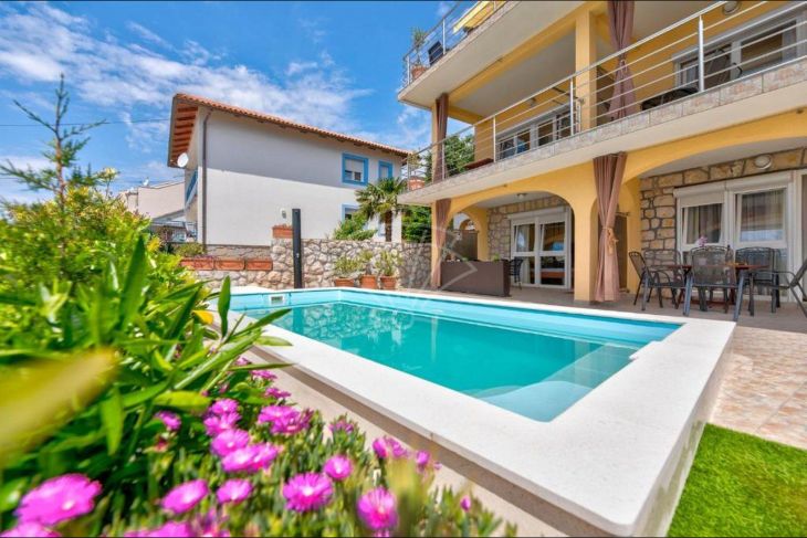 Apartmanska kuća, Prodaja, Crikvenica, Dramalj