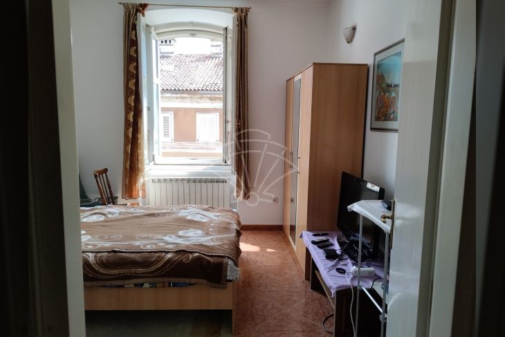 Stan u zgradi, Najam, Rijeka, Centar