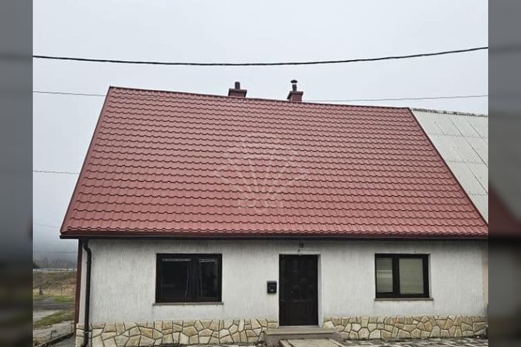 Dvojna kuća, Prodaja, Fužine, Vrata