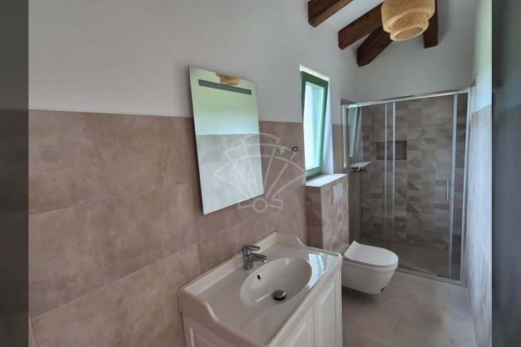 Vila, Prodaja, Tinjan, Tinjan