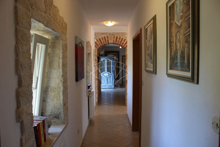 Vila, Prodaja, Marčana, Marčana