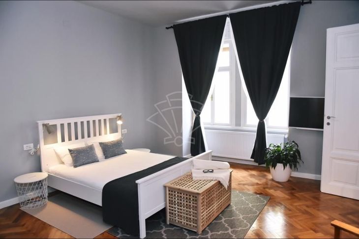 Wohnung im Wohngebäude, Miete, Rijeka, Centar