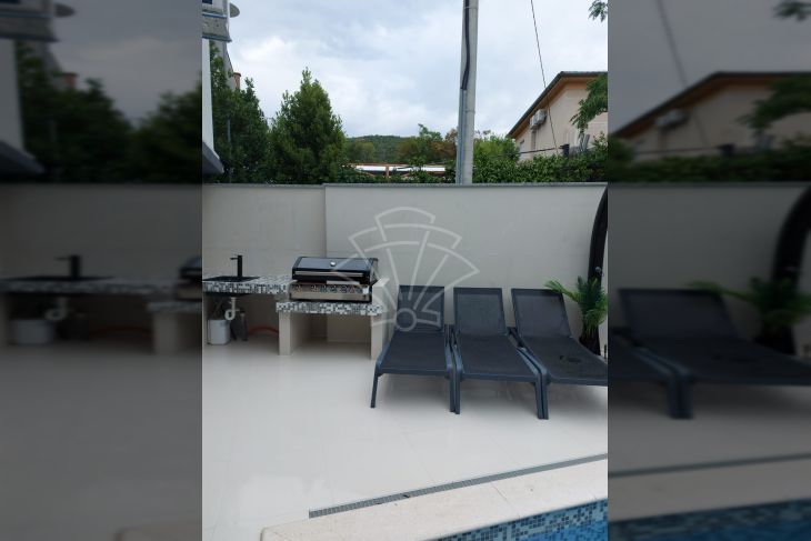 Apartmanska kuća, Prodaja, Crikvenica, Selce