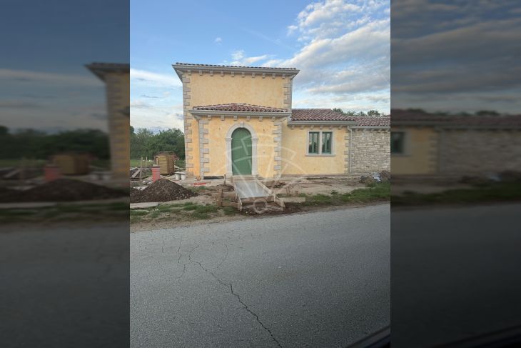 Vila, Prodaja, Tinjan, Tinjan