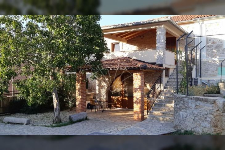 Dvojna kuća, Najam, Dobrinj, Gabonjin Dvojna kuća, Najam, Dobrinj, Gabonjin