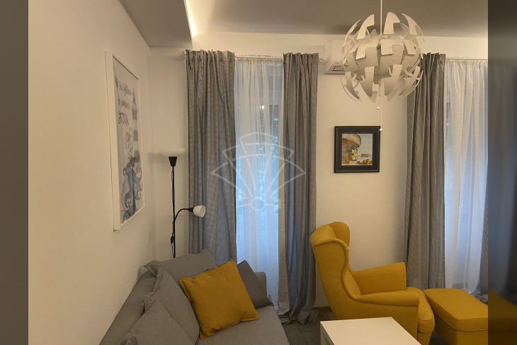 Stan u zgradi, Najam, Rijeka, Centar