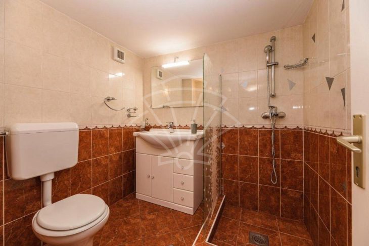 Apartmanska kuća, Prodaja, Crikvenica, Dramalj Apartmanska kuća, Prodaja, Crikvenica, Dramalj