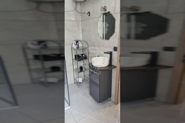 Stan u zgradi, Najam, Rijeka, Centar