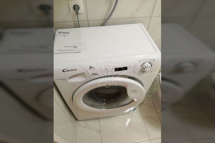 Stan u zgradi, Najam, Rijeka, Zapad