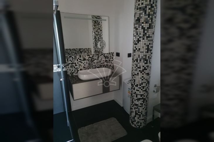 Wohnung im Wohngebäude, Miete, Rijeka, Centar Wohnung im Wohngebäude, Miete, Rijeka, Centar