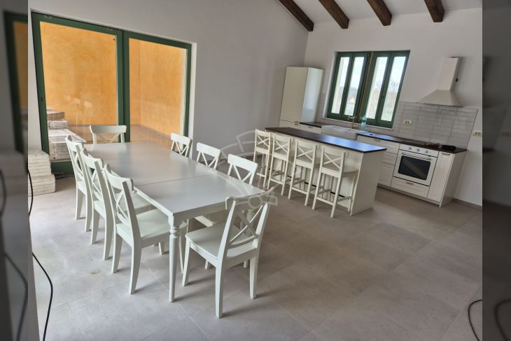 Vila, Prodaja, Tinjan, Tinjan