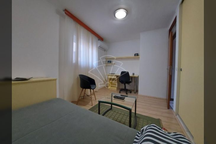 Stan u kući, Najam, Rijeka, Istok