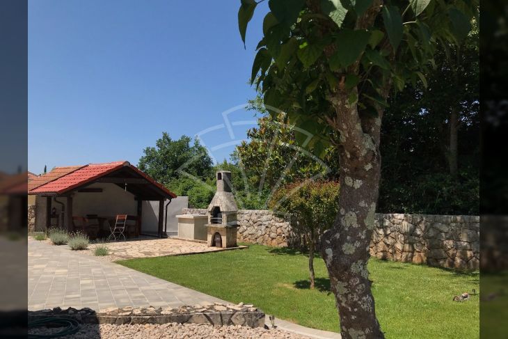 Apartmanska kuća, Prodaja, Malinska-dubašnica, Malinska Apartmanska kuća, Prodaja, Malinska-dubašnica, Malinska