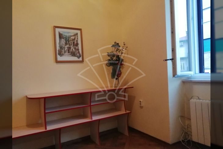 Ured, Najam, Rijeka, Sjever Ured, Najam, Rijeka, Sjever